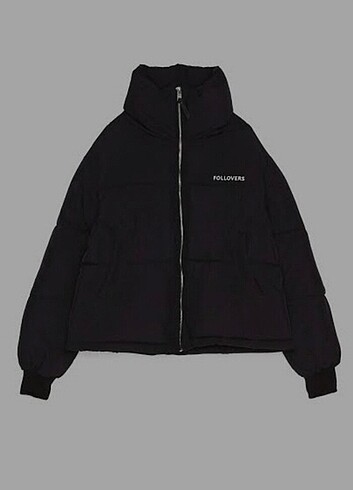 Bershka follovers mont