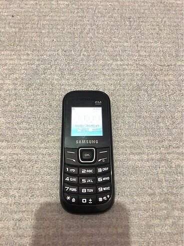 Samsung E1205 tuşlu telefon