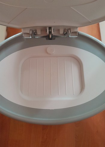 Beden Diger Gri Bebek Bezi Çöp Kovası