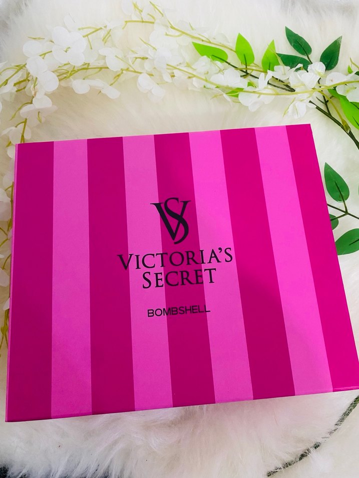 Victoria's Secret Kadın Parfüm Seti - Görsel 3