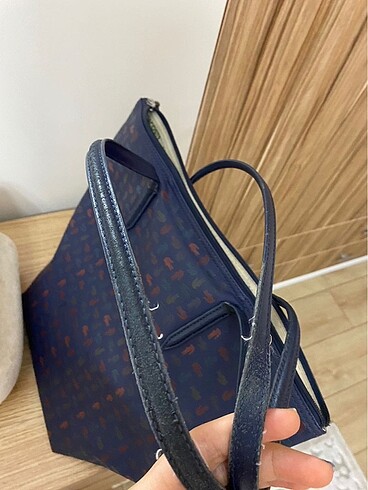 Beden lacivert Renk Lacoste kol çantası