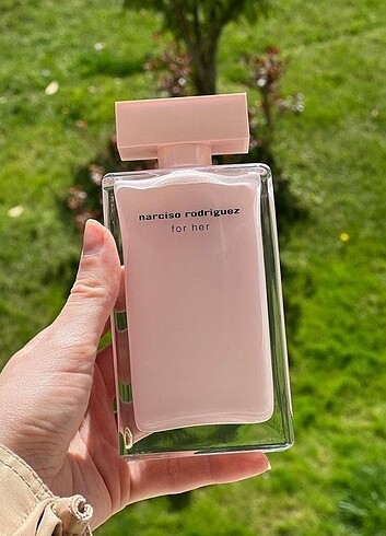 Narciso kadın parfümü 100 ml 