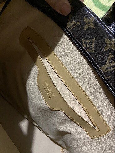  Beden kahverengi Renk Louis Vuitton kol çantası