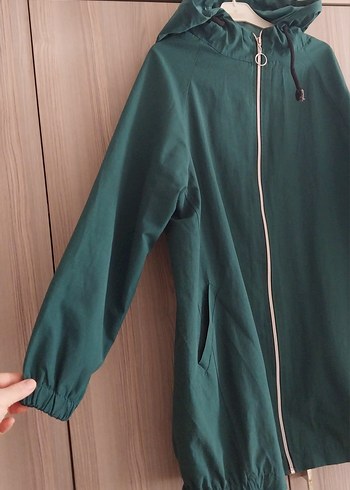 Kadın Yeşil Kapüşonlu Yağmurluk - Görsel 2