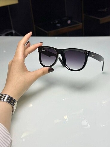 Ray ban güneş gözlüğü