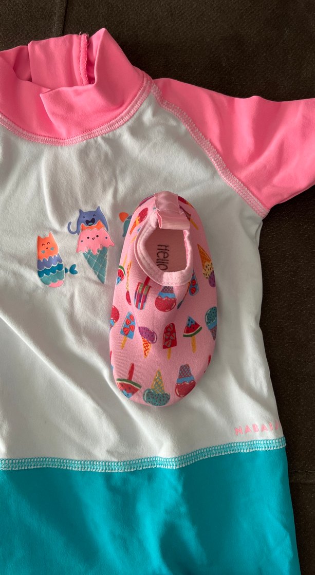 Pembe Çocuk Mayo Takımı ve ayakkabısı - Görsel 4