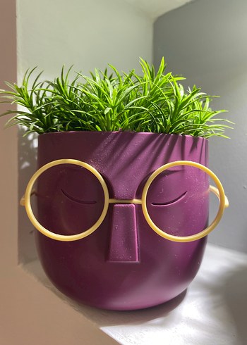 Mor Yüz Tasarımlı Vazo - Görsel 3