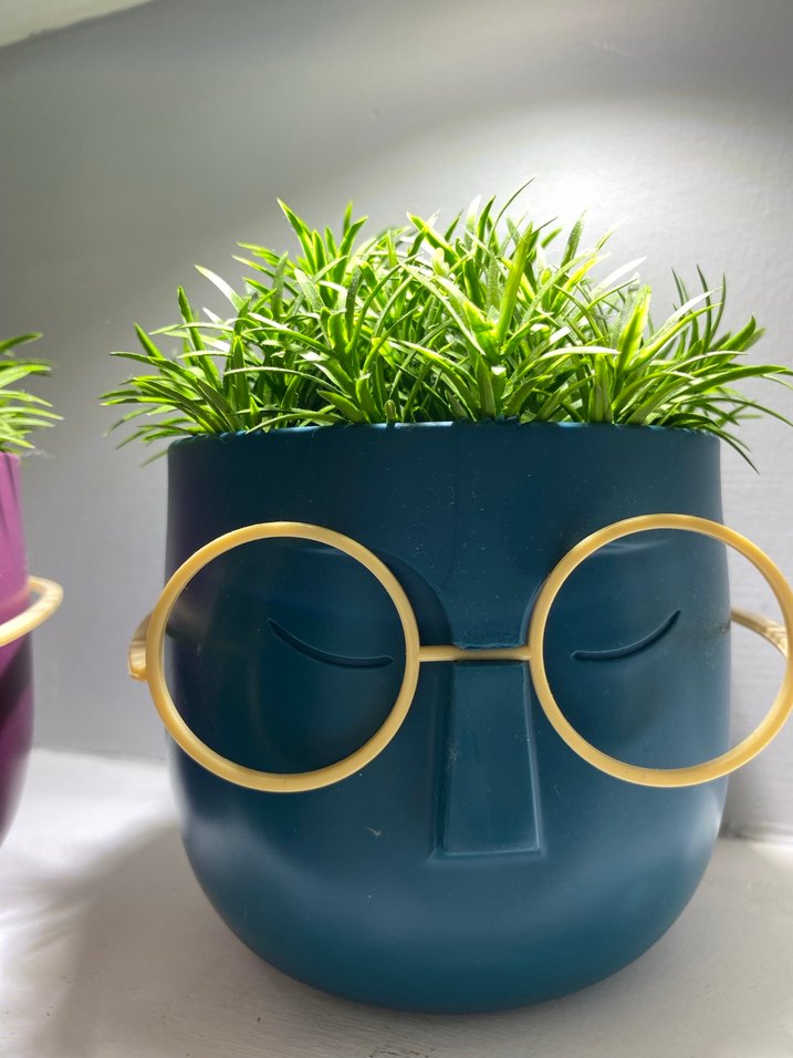 Mor Yüz Tasarımlı Vazo - Görsel 2