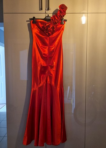 Tek Omuz Drapeli Kırmızı Abiye (KINA) elbisesi M - Görsel 2