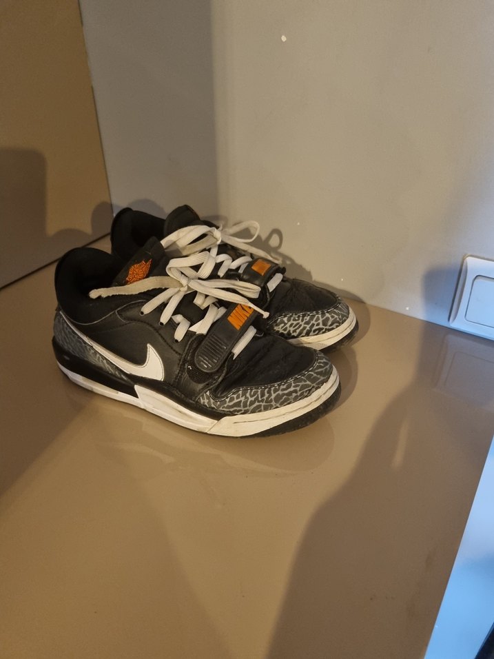 Nike Air Jordan Legacy 312 Low Unisex Basketbol Ayakkabısı 38 - Görsel 2