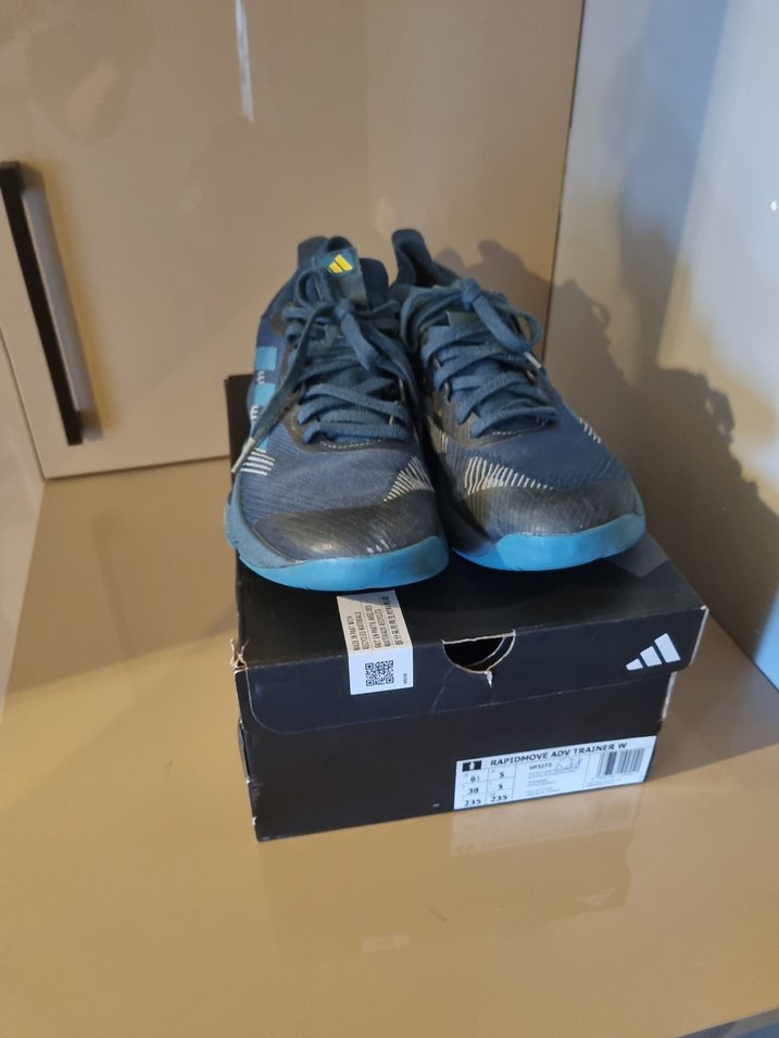 Adidas antreman ayakkabısı (unisex) erkek 38 - Görsel 3