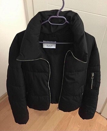 Bershka siyah xs-s uyumlu mont