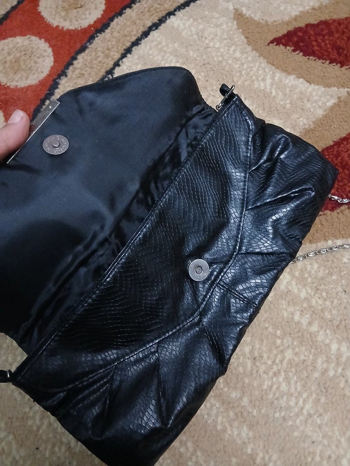 Zincir Detaylı Siyah Yılan Derisi Kadın Clutch Çanta - Görsel 2