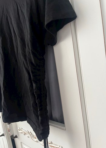 Siyah Kısa Kollu Keten Tişört - Görsel 4