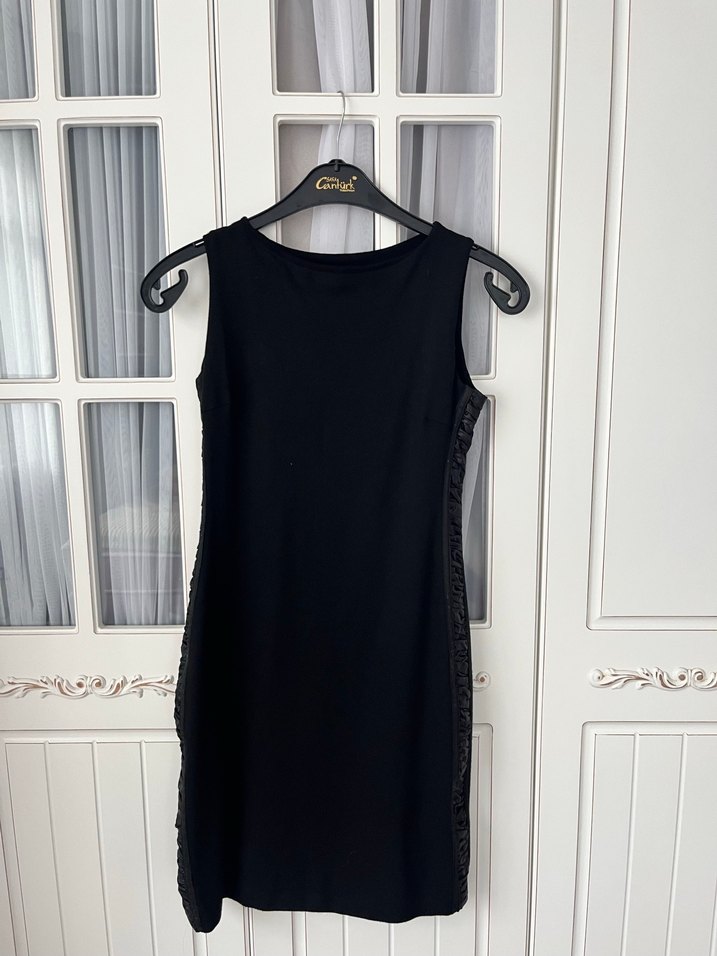 Siyah Midi Kolsuz Drapeli Kadın Elbise - Görsel 3