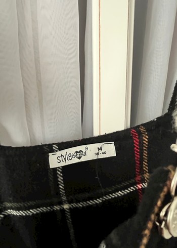 Kızlar için Kareli Siyah Askılı Tulum - Görsel 3