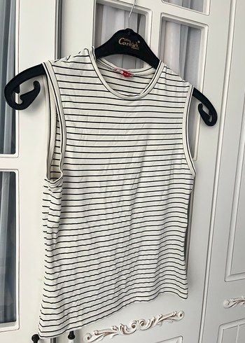 Çizgili Kolsuz Beyaz Mini Atlet - Görsel 2