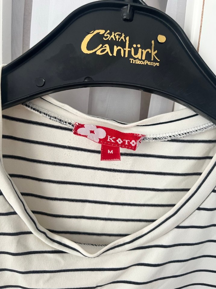 Çizgili Kolsuz Beyaz Mini Atlet - Görsel 4