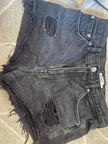 38 Beden pull&bear kot şort