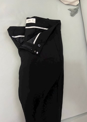 Mango Kadın Siyah Kumaş Pantolon - Görsel 3