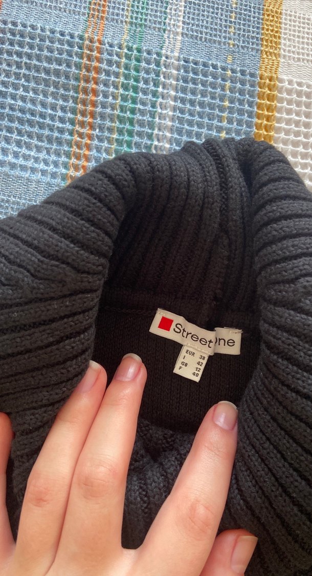 Kadın Siyah Boğazlı Örgü Kazak - Görsel 5