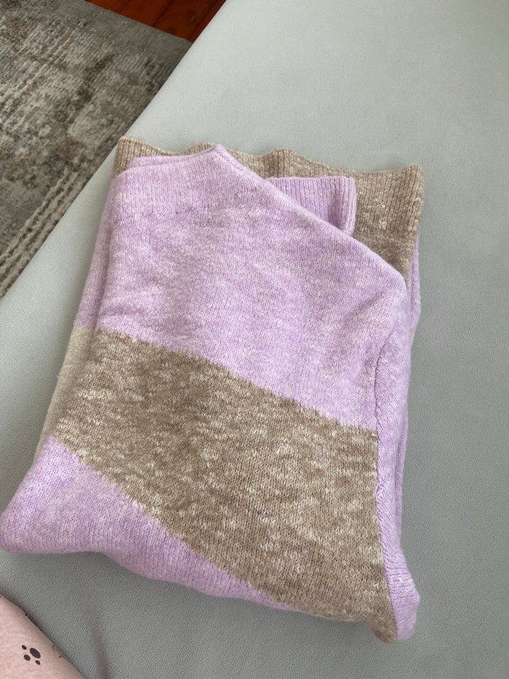 Mor Tonlu Kadın Örgü Kazak - Görsel 4