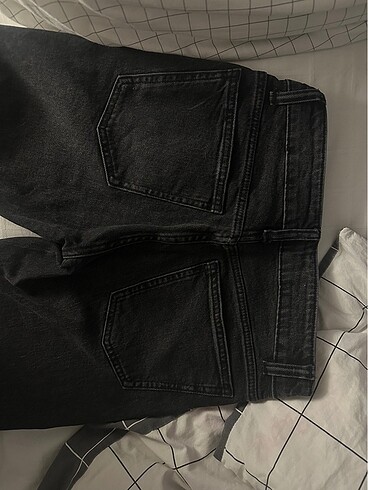 32 Beden siyah Renk Zara siyah jeans
