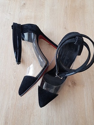 Siyah stiletto