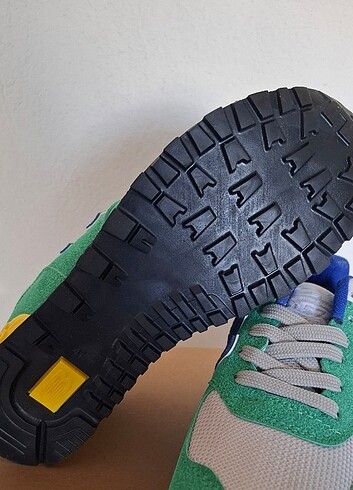 41 Beden çeşitli Renk Unisex ayakkabı 41 42 43 numara mevcut sıfır