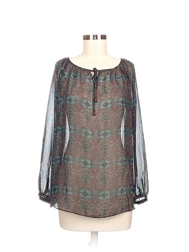 Zara Bluz %70 İndirimli.