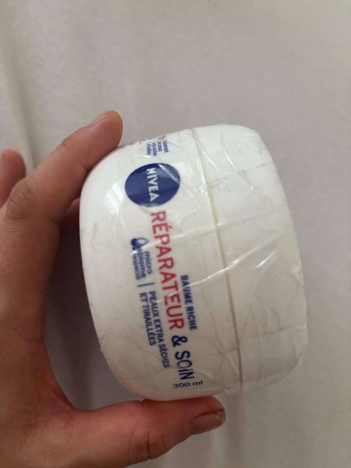 Nivea 72 Saat Onarıcı Kadın Nemlendirici repair&care 300 ml - Görsel 4