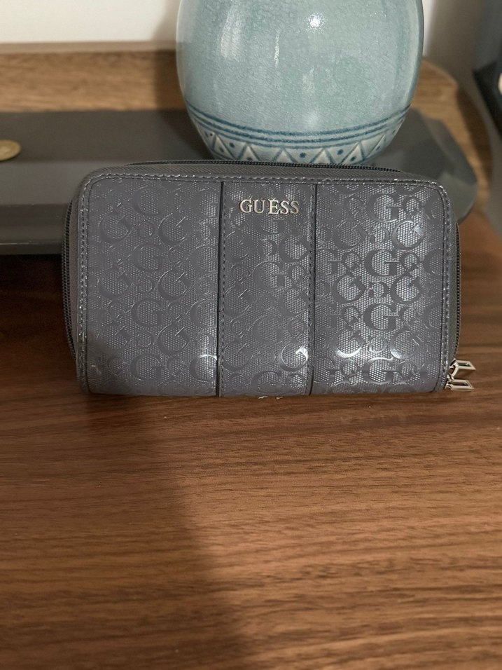 GUESS Gri Deri Fermuarlı Kadın Cüzdan - Görsel 2