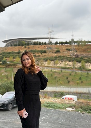 Siyah Uzun Kollu Yüksek Yakalı Triko Elbise - Görsel 4