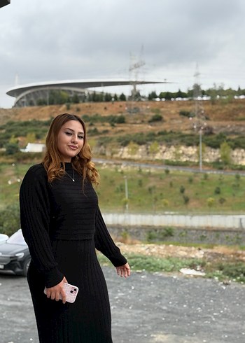 Siyah Uzun Kollu Yüksek Yakalı Triko Elbise - Görsel 2