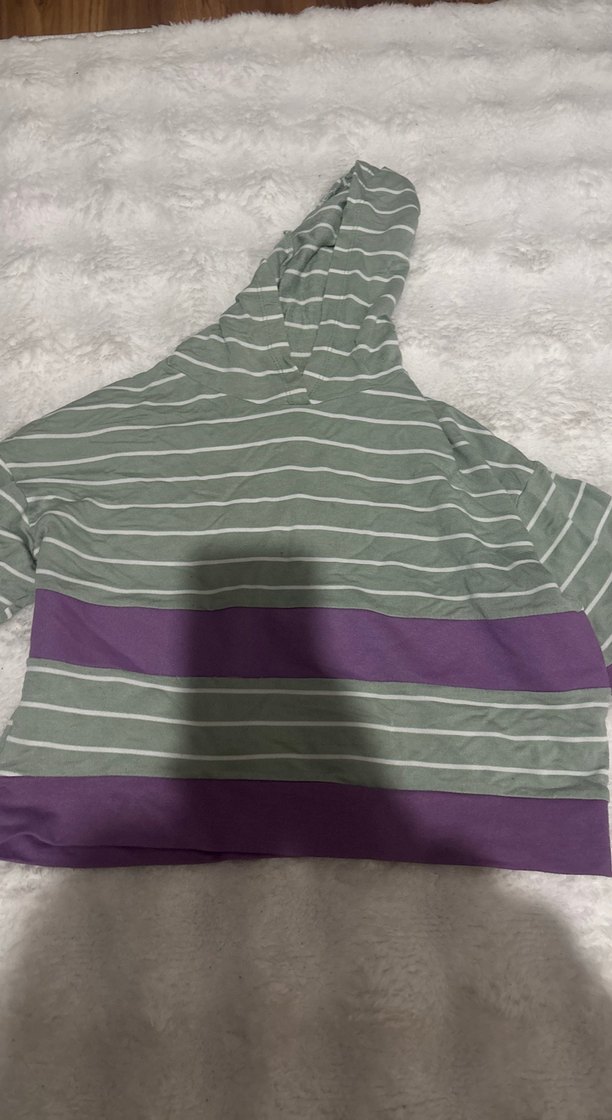 Mor Şeritli Gri Kapüşonlu Sweatshirt - Görsel 2