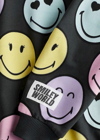 Uzun Kollu Renkli Gülümseme Desenli Takım - Görsel 3