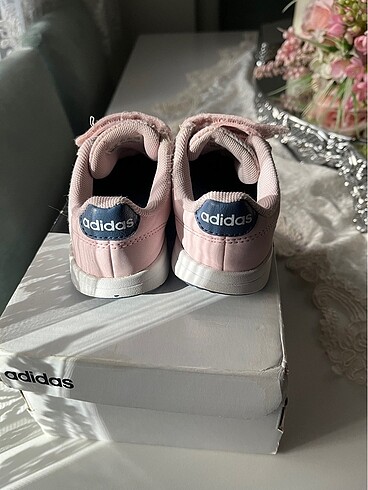 Kız bebek Adidas ayakkabı - Görsel 5