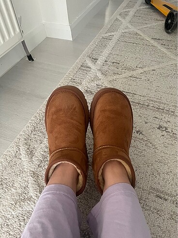37 Beden Ugg bot