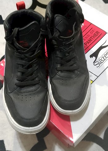 Renkli Baskılı Siyah Basketbol Ayakkabısı - Görsel 3