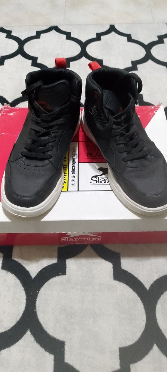 Renkli Baskılı Siyah Basketbol Ayakkabısı - Görsel 4