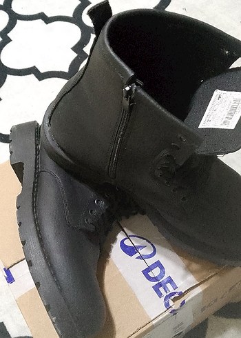 Siyah erkek Bot - Görsel 3