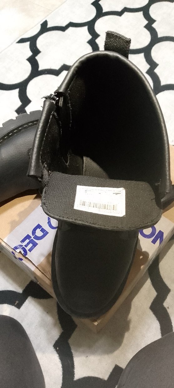 Siyah erkek Bot - Görsel 2