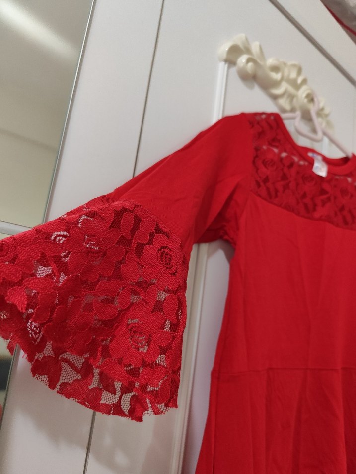 Dantel Detaylı Kırmızı Uzun çocuk Elbise - Görsel 4