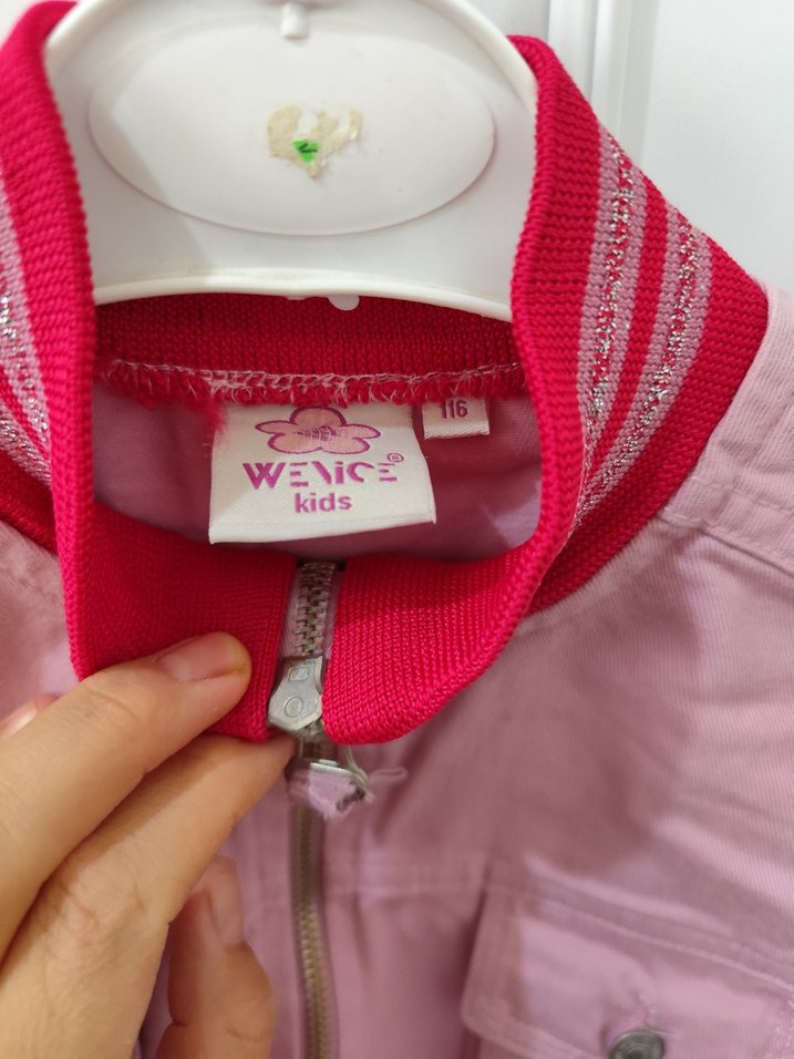 Düğmeli Pembe Kız kot Ceketi - Görsel 4