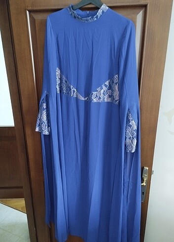 NCL marka Mavi işlemeli kolu tüllü uzun tesettür elbise 42 beden