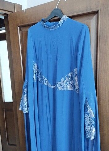 42 Beden mavi Renk NCL marka Mavi işlemeli kolu tüllü uzun tesettür elbise 42 beden