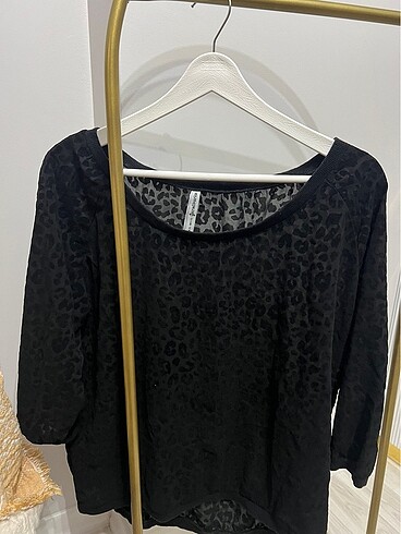Stradivarius bluz