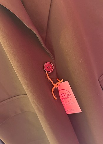 diğer Beden Siyah Düğmeli Kolsuz Midi Blazer