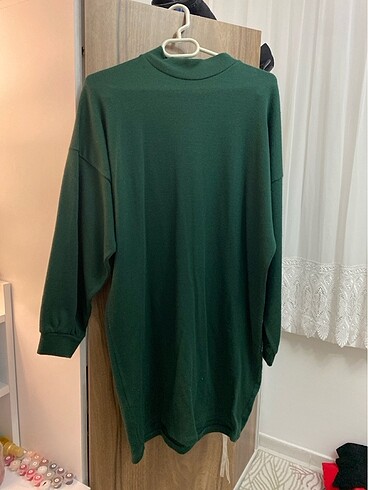 Koyu yeşil triko elbise