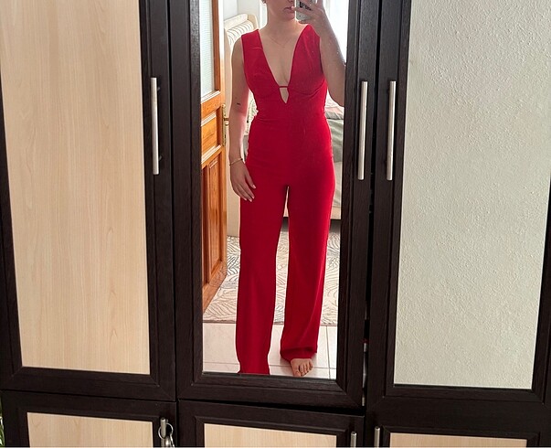 Trendyol & Milla Trendyolmilla kırmızı tulum